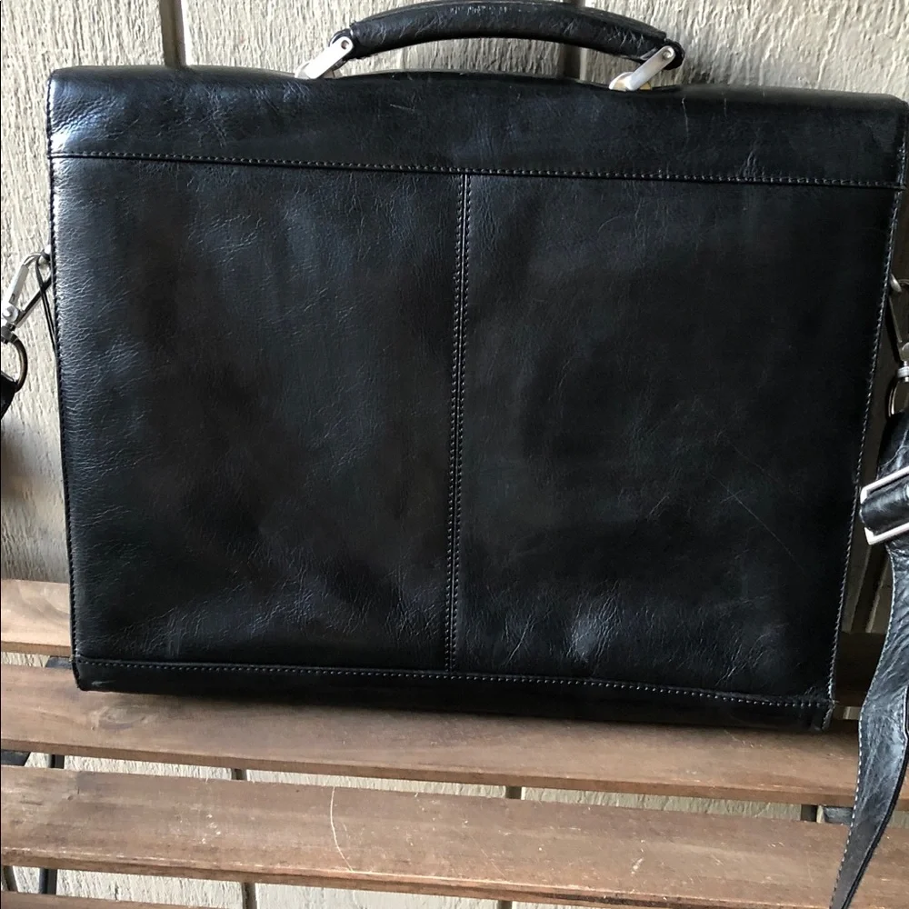Kenneth Cole Reaction professional black